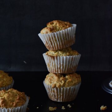 best banana oats muffins - priyascurrynation.com